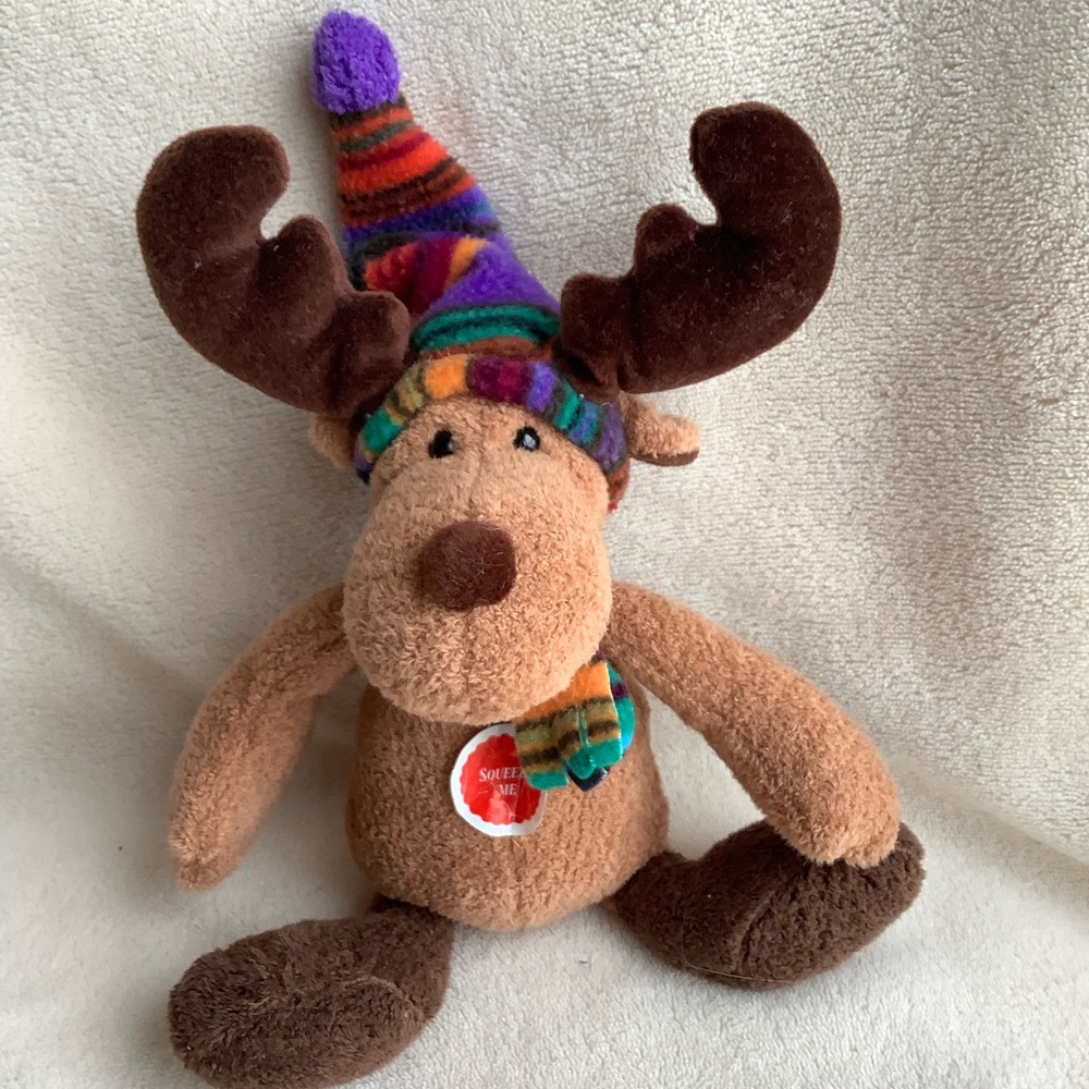 Vintage 1999 Lord & Taylor Plush Working Musical Moose in Hat Stuffed Animal Toy